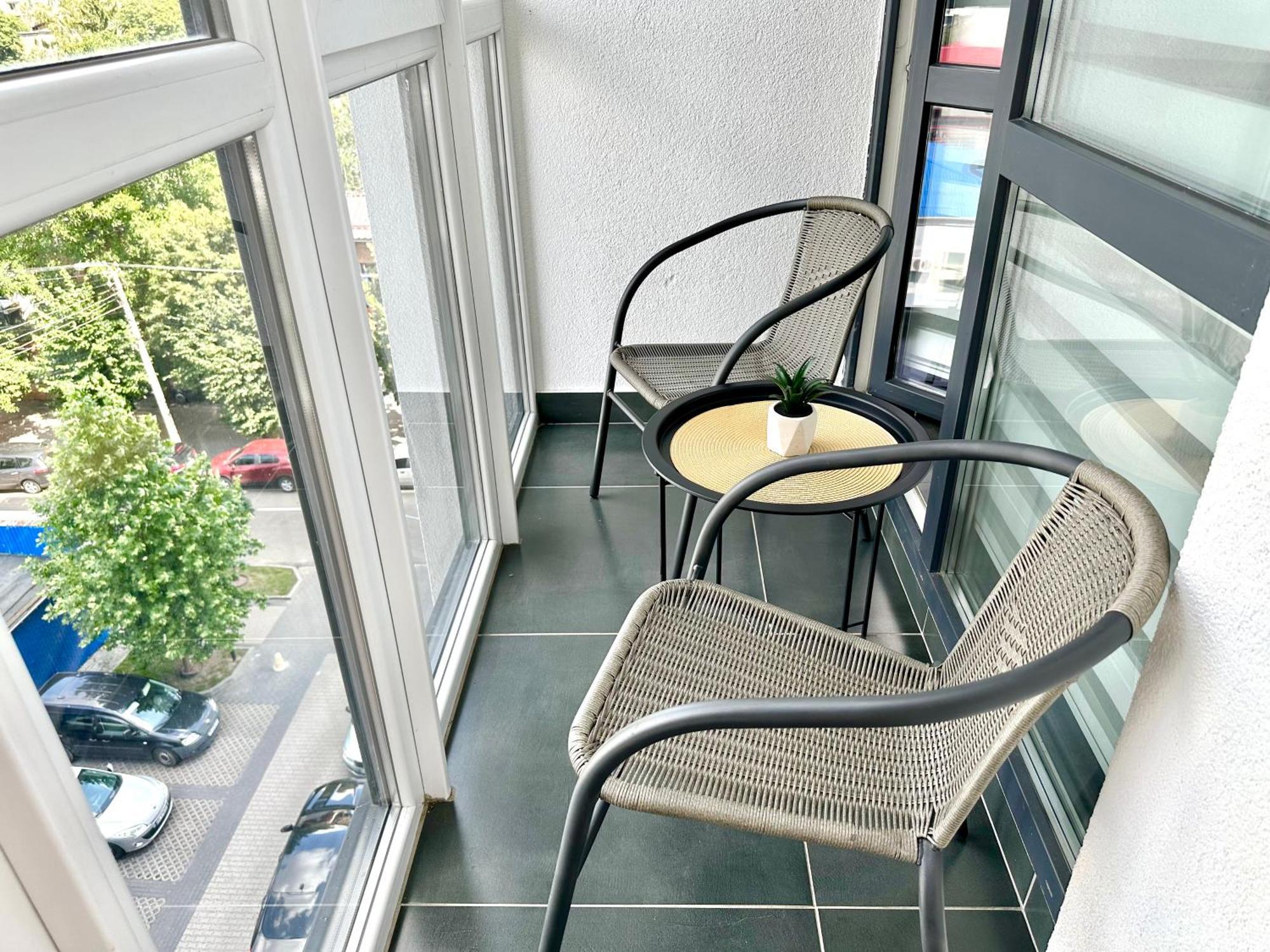 Designer Apartments In The City Center Rivne Exterior foto