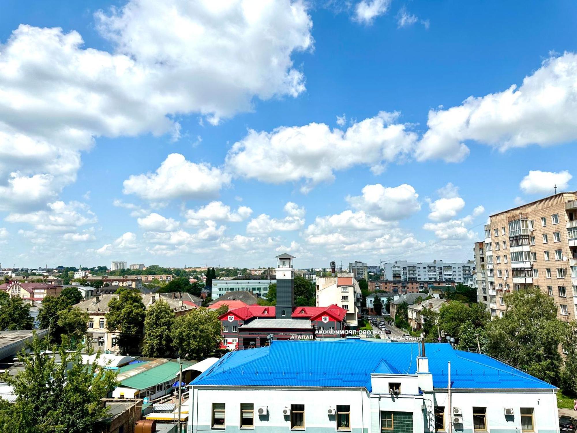 Designer Apartments In The City Center Rivne Exterior foto