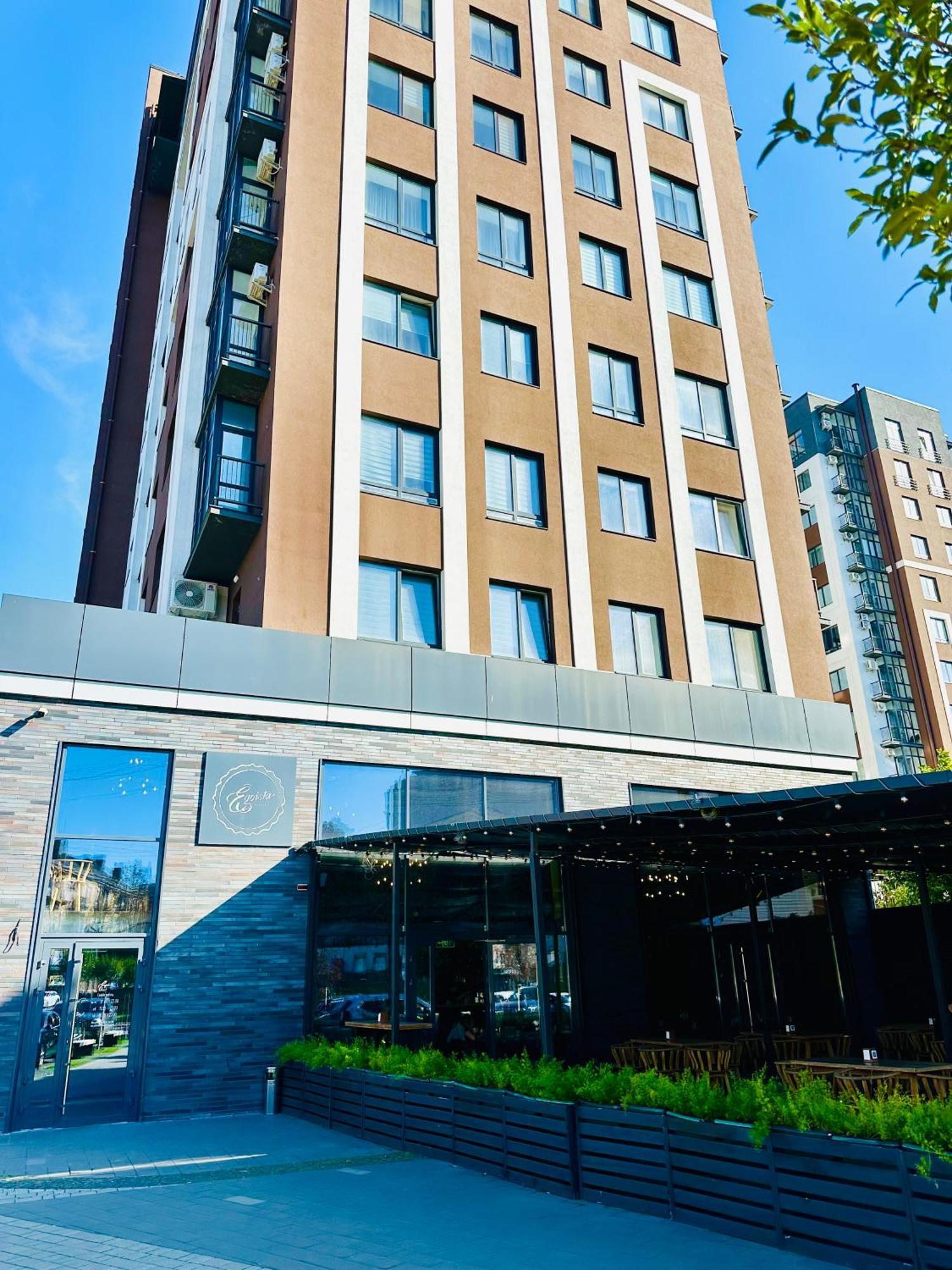 Designer Apartments In The City Center Rivne Exterior foto